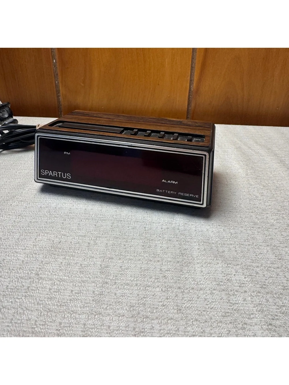 N/A clock alarm warm